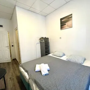 Homestay szállás Aradi With Private Bathroom In The Centre, Budapest
