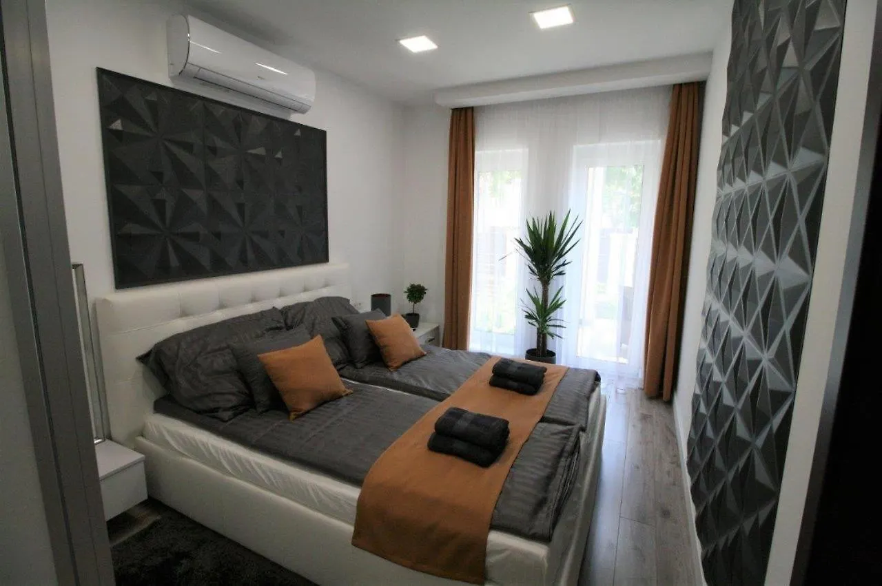 True Gem At The Airport Apartment Budapest